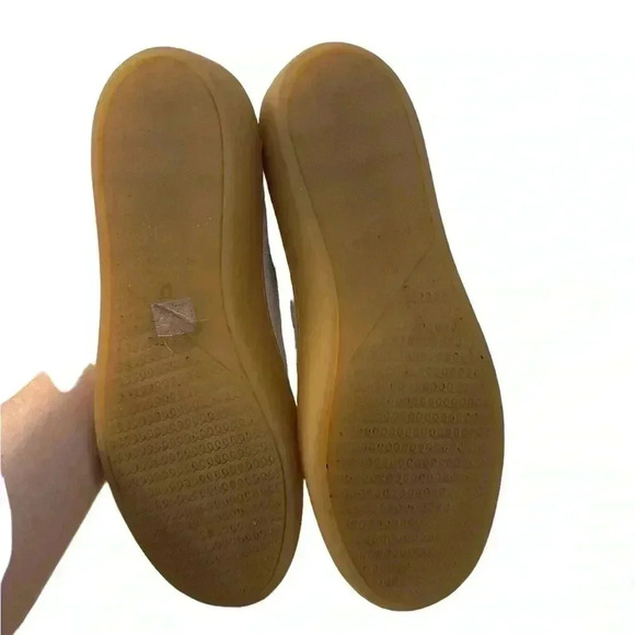 ROTHY’S Vanilla Bean Slip On Shoes 🤍 - Picture 11 of 16